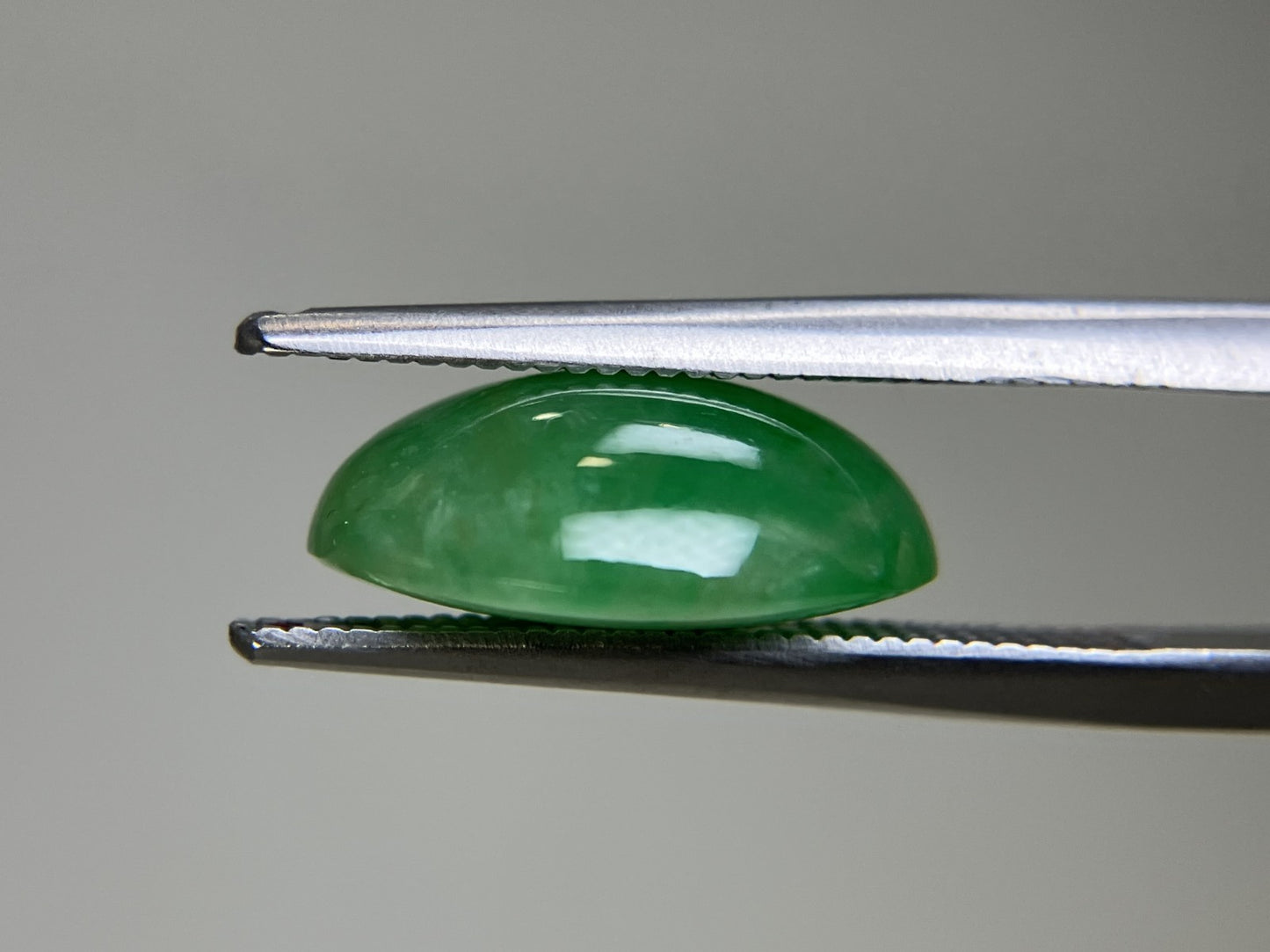 ひすい 5.944ct 宝石ソーティング付き 12.9㎜×10.3㎜×5.1㎜ 天然 ルース( 裸石 ) 4733YY