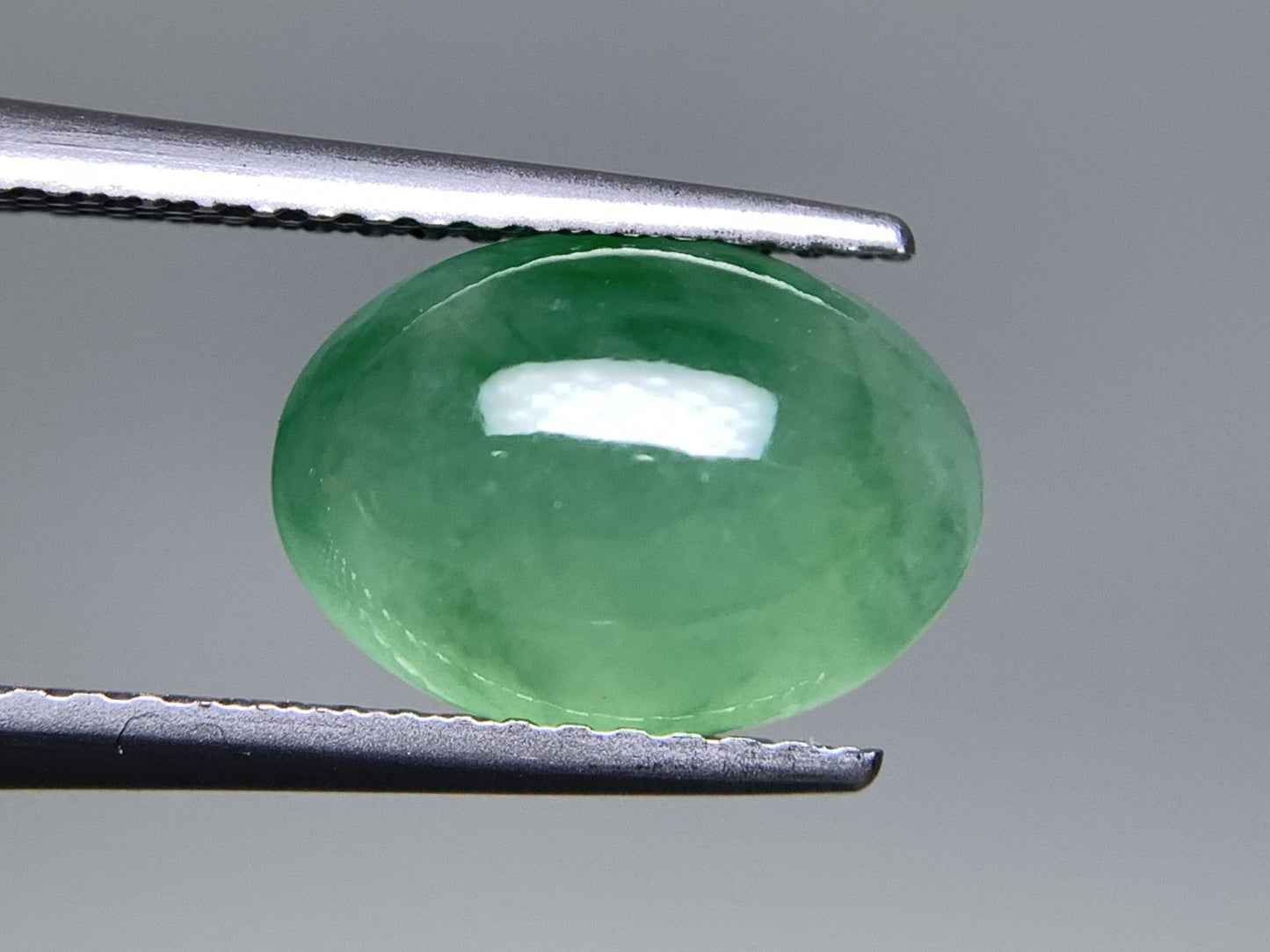 ひすい（ヒスイ 翡翠）  天然  2.863ct  宝石ソーティング付き  11.0㎜×7.8㎜×3.9㎜   ラッピング無料 ルース（ 裸石 ） 4839Y