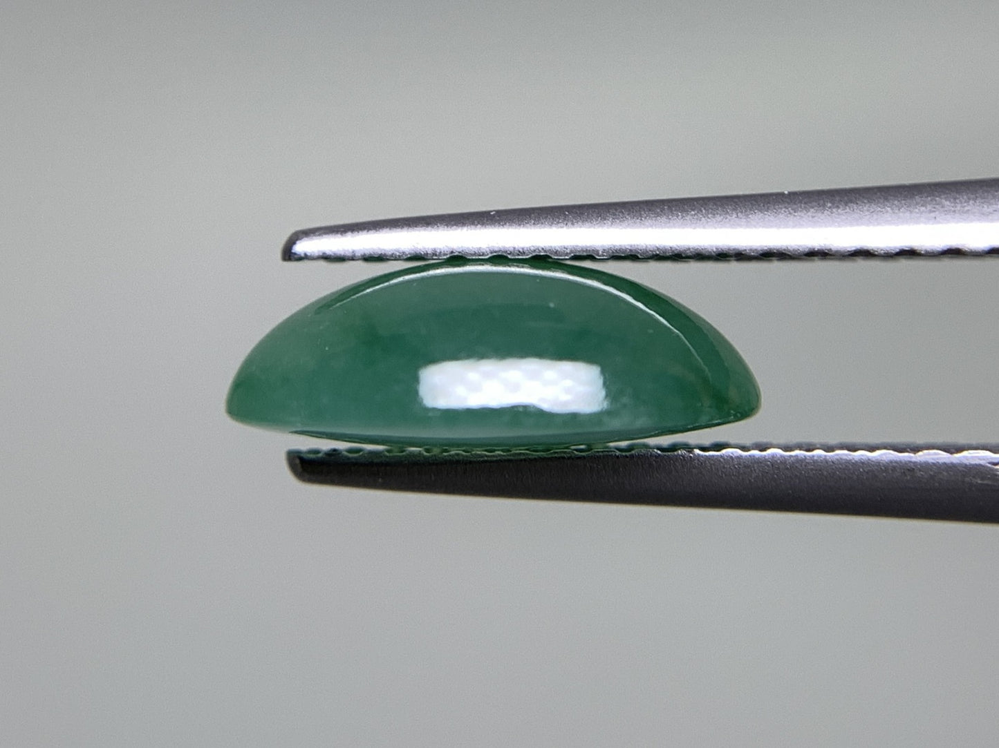 ひすい（ヒスイ 翡翠）  天然  2.863ct  宝石ソーティング付き  11.0㎜×7.8㎜×3.9㎜   ラッピング無料 ルース（ 裸石 ） 4839Y