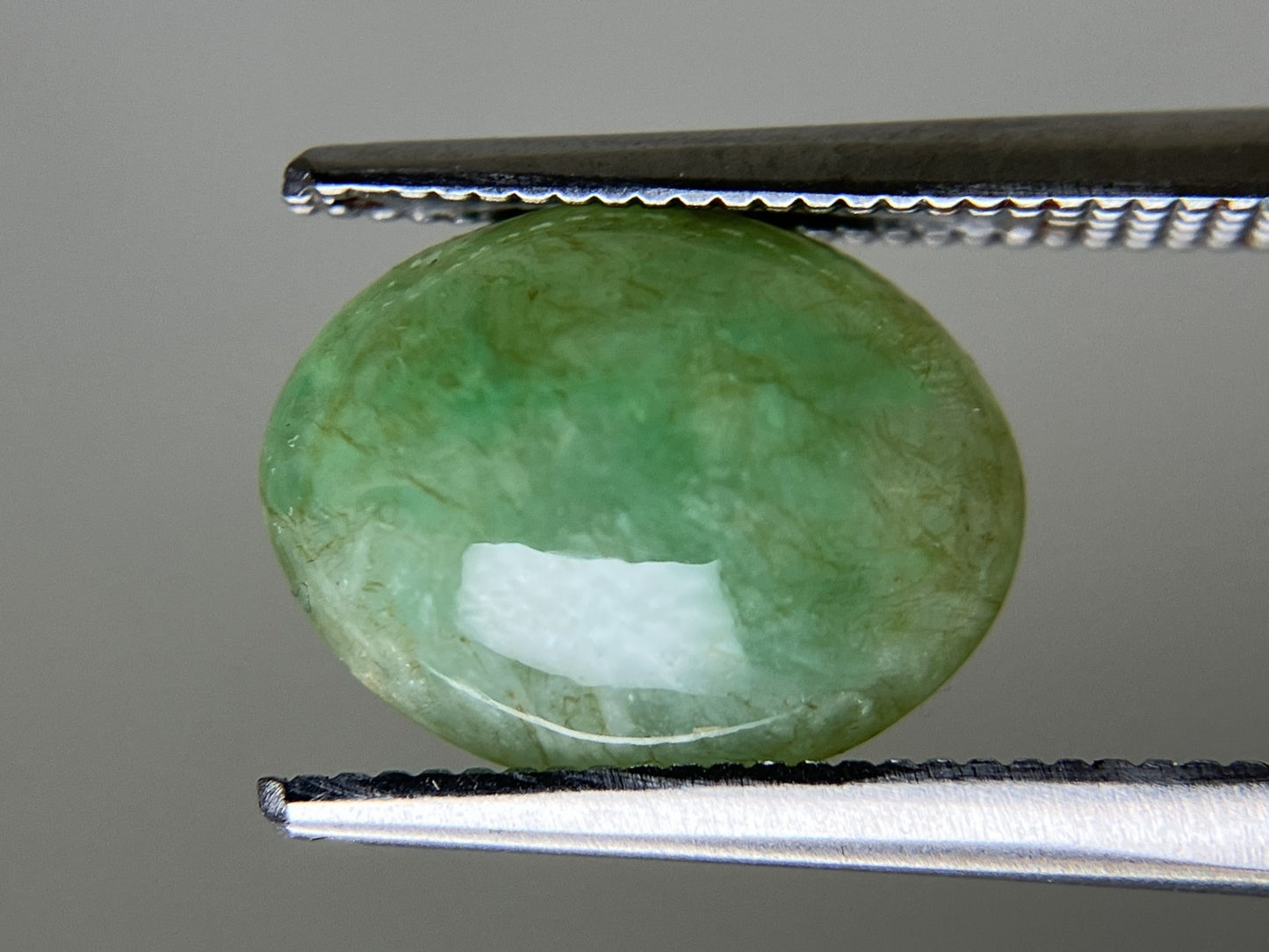 ひすい（ヒスイ 翡翠） 3.756ct  宝石ソーティング付き  11.2㎜×8.8㎜×4.5㎜   ルース（ 裸石 ） 4659YY