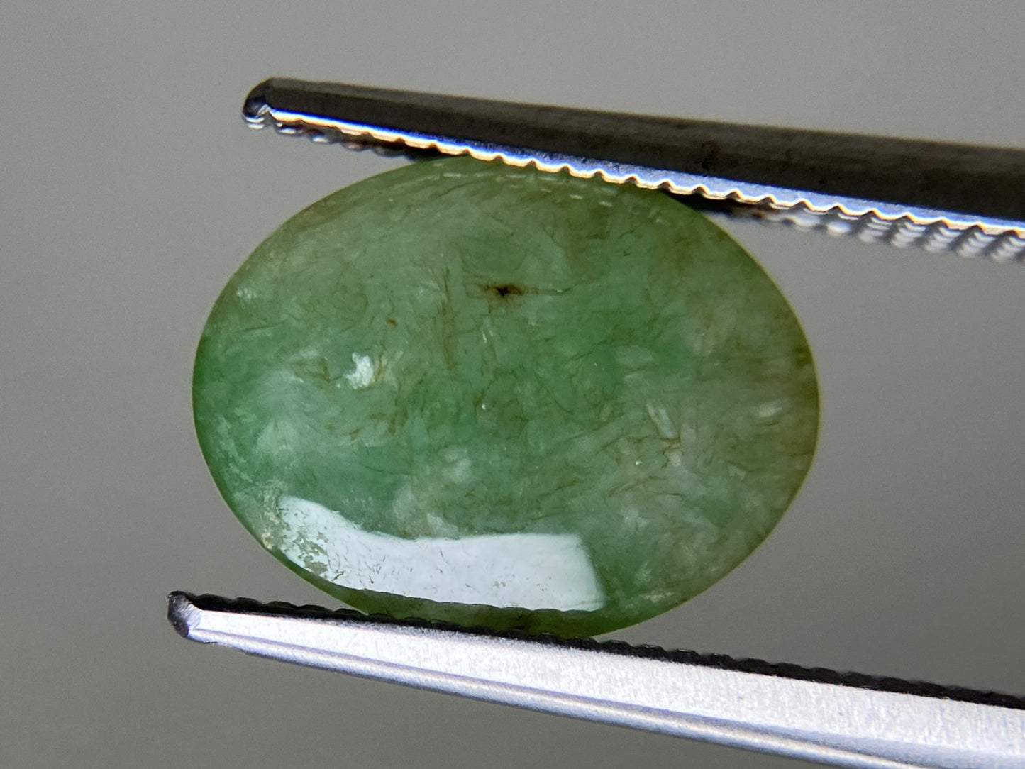 ひすい（ヒスイ 翡翠） 3.756ct  宝石ソーティング付き  11.2㎜×8.8㎜×4.5㎜   ルース（ 裸石 ） 4659YY