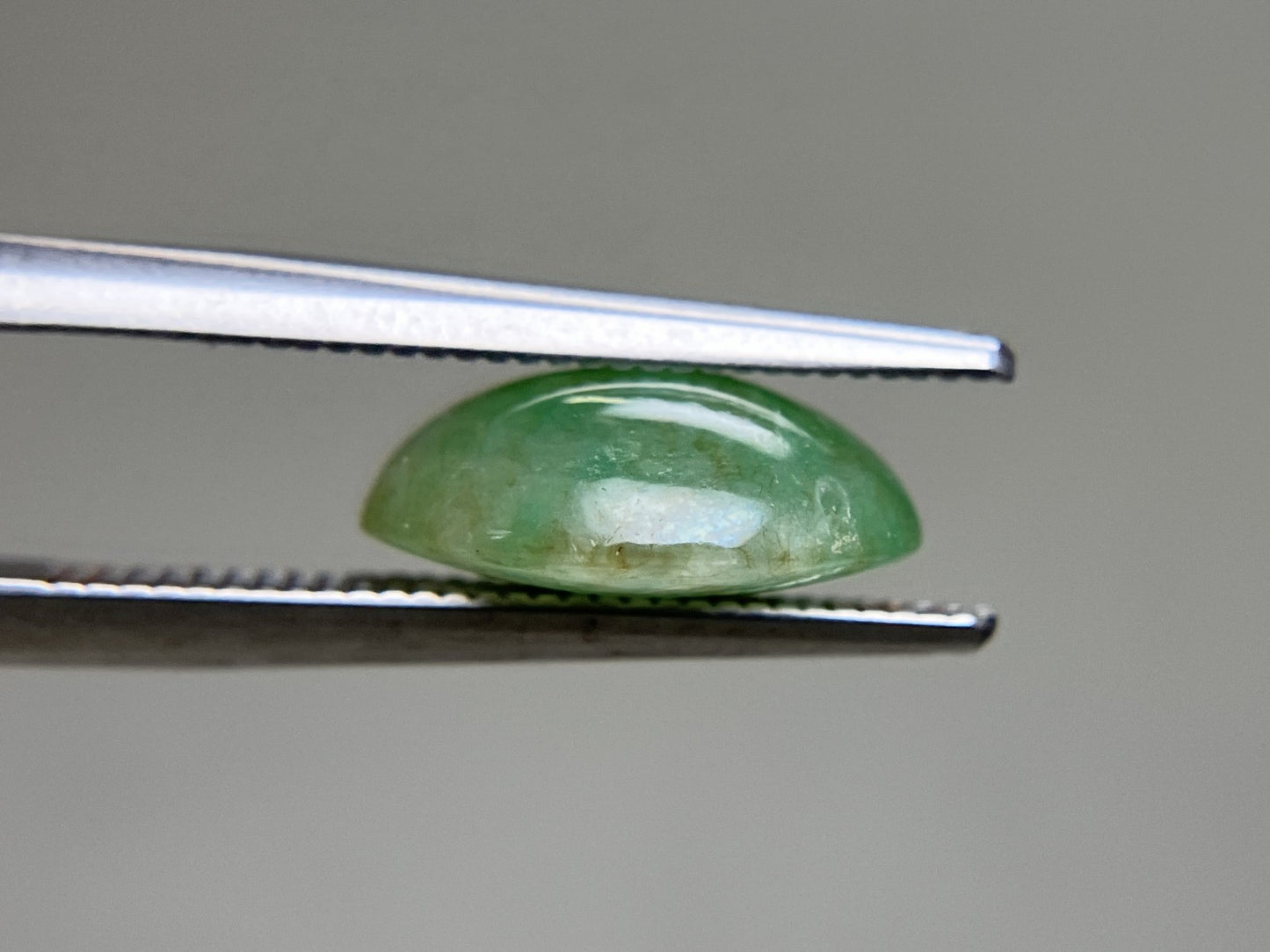 ひすい（ヒスイ 翡翠） 3.756ct  宝石ソーティング付き  11.2㎜×8.8㎜×4.5㎜   ルース（ 裸石 ） 4659YY