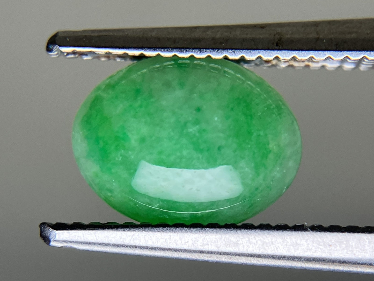 ひすい（ヒスイ 翡翠） 1.405ct  宝石ソーティング付き  8.3㎜×6.4㎜×2.8㎜   ルース（ 裸石 ） 4520YY