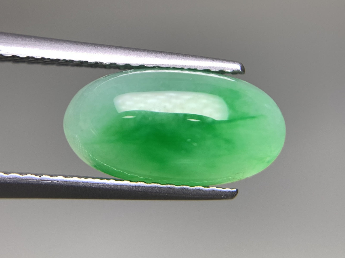 ひすい（ヒスイ 翡翠） 3.957ct  宝石ソーティング付き  13.1㎜×7.0㎜×4.5㎜   ルース（ 裸石 ） 4651Y