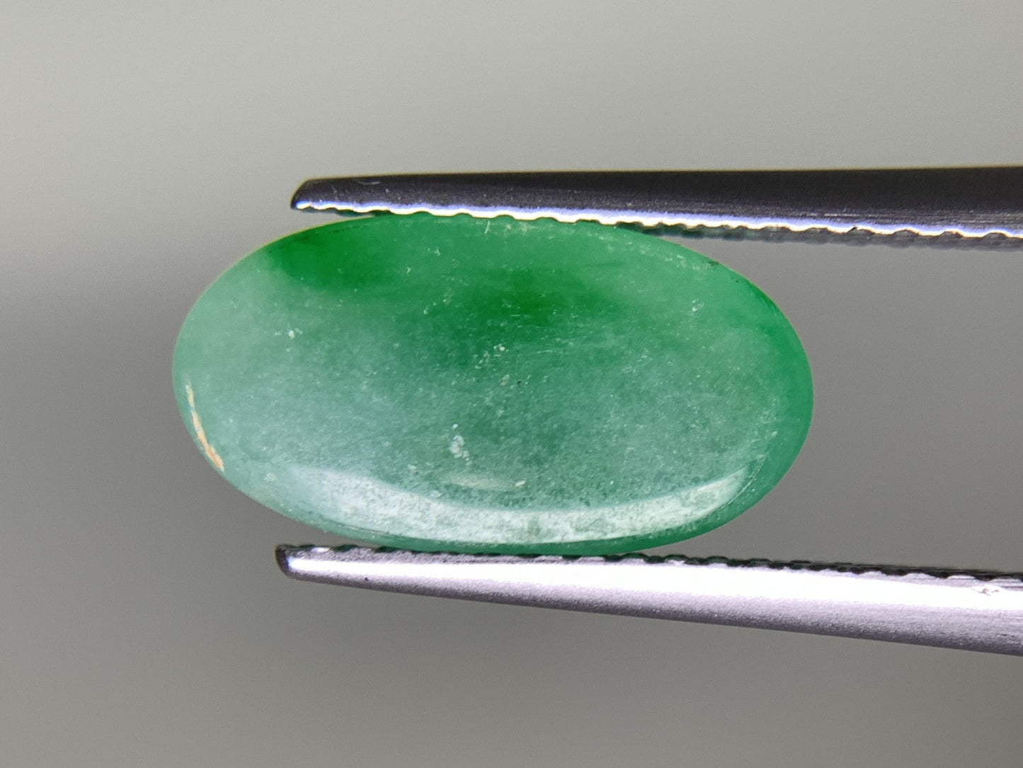 ひすい（ヒスイ 翡翠） 3.957ct  宝石ソーティング付き  13.1㎜×7.0㎜×4.5㎜   ルース（ 裸石 ） 4651Y